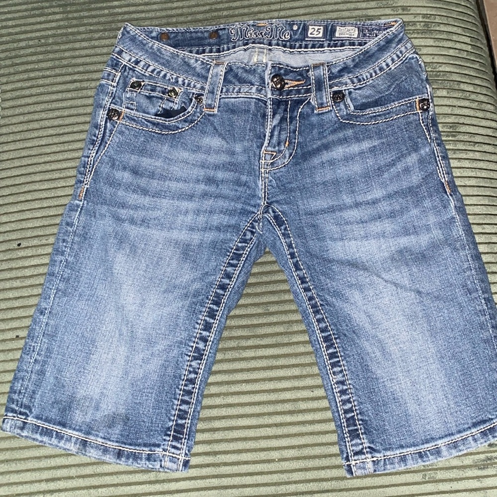 Miss Me Bermudas/ Shorts